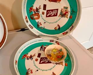Schlitz metal trays