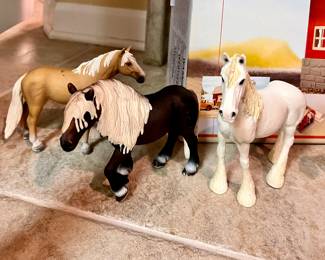 Schleich barn animals 