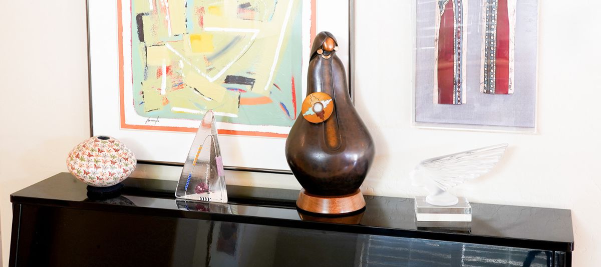 Kim Seyesnem Obrzut Bronze sculpture