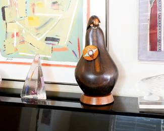 Kim Seyesnem Obrzut Bronze sculpture