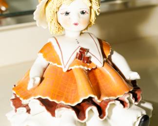 Zampiva spaghetti hair doll