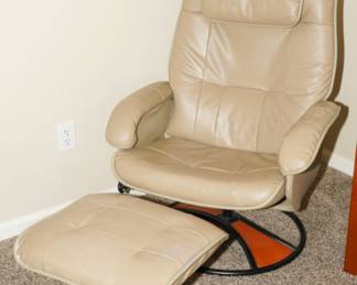 Stressless chair with ottoman by Chairworks