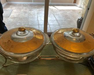 VINTAGE CASSEROLE DISH