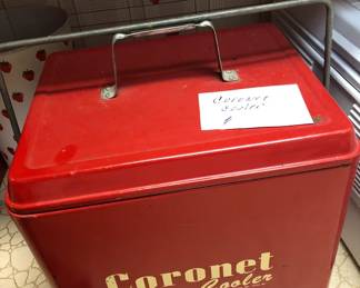 VINTAGE COOLER