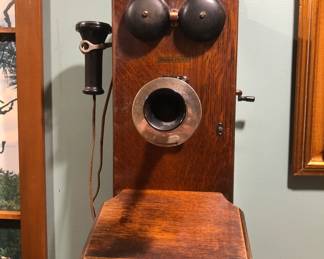 ANTIQUE WALL PHONE