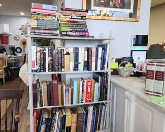 Variety of books (Clinton, Princess Diana, non-fiction, and fiction)