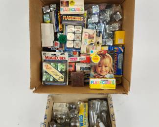 Flashcubes and flashbulbs 