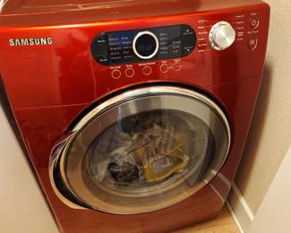 Sumsung Dryer - Presale on this large appliance. $250. 