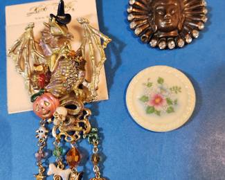 Kirk's Folly Pin - Vintage Copper Buddha - Vintage Pine 