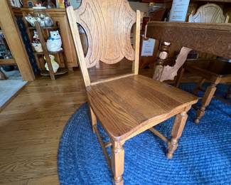 Vintage Oak Kitchen Table and Chairs with 2 leafs