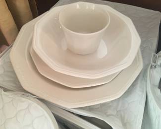 Dining Room Set- Churchill Dinnerware Place Setting (1 of 12) 
