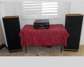 RARE! Vandersteen Model 2 Tower Speakers