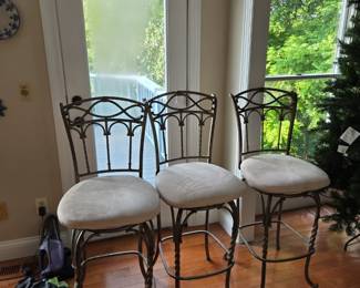 3 counter height stools. 25.00 each.