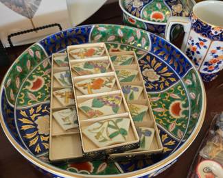 Painted porcelain hashi rests; chopstick rests