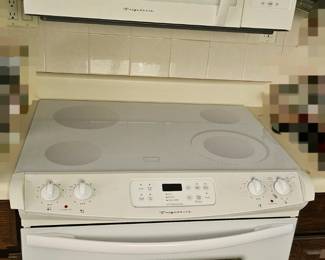 new stove and microwave oven