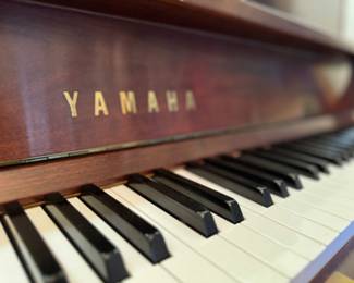 Yamaha Standard Key Upright Piano