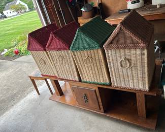 Storage baskets