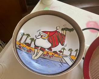 SET OF FUN CHRISTMAS DESSERT PLATES 