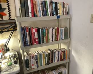 BOOKS  EVERYWHERE - 