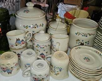 Another lg set of dinnerware and additional pieces