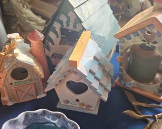 Decorative bird houses