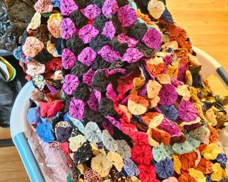 Hand made VINTAGE Quilt topper.  Needs a little TLC, bc it is old.  But beautiful!!! Quilters, this is a gem of a find!