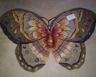 Approx 3 x 5 wool rug