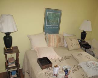 Full bed, bedding,  lamps & night stands
