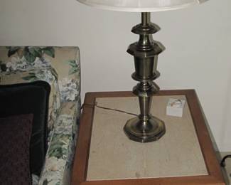2 Lamps & end tables