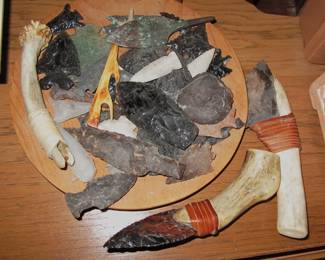 Native American Arrowheads and Skinning knives