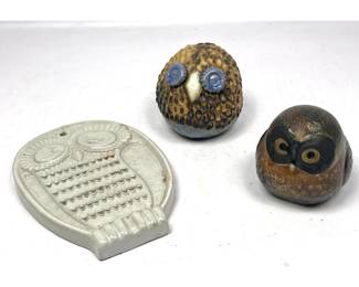 Lot 555 3pcs Decorative Owl Form Pottery. 