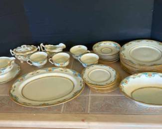 05 Gold Trim China Set