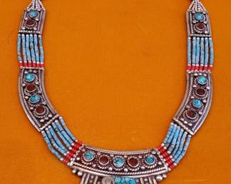 Lot # : 410 - Tibetan handmade necklace with turquoise, coral
