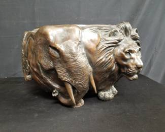 Lot # : 88 - Signed Japanese cast bronze animal sculpture
