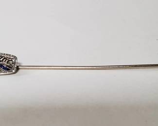 Lot # : 748 - 14kt white gold hat pin with moissanite stone
