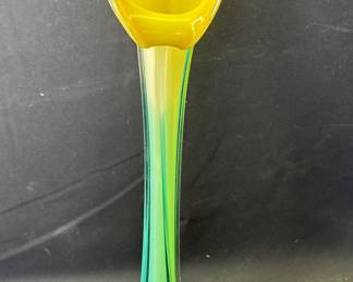 Lot # : 208 - Vintage hand blown art glass vase
