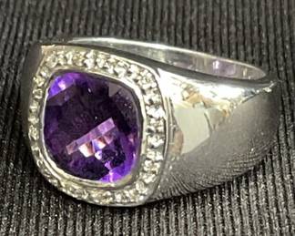 Lot # : 170 - 14k white gold ring with diamonds and amethyst
