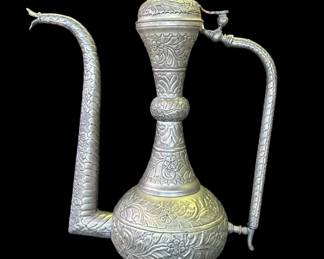 Lot # : 125 - Large vintage etched floral brass teapot
