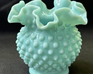 Lot # : 207 - Vintage Fenton turquoise milk glass vase
