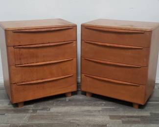 Lot # : 262 - Pair of Heywood Wakefield chest of drawers
