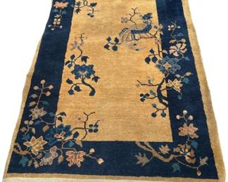 Lot # : 663 - Vintage handmade floral rug
