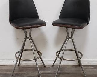 Lot # : 256 - Pair of Mid century modern chrome & leather
