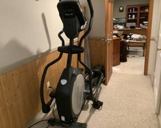 E35 Sole Elliptical machine