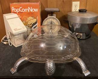 Vintage 60s 70s Kitchen Assortment  Turtle Platter, Hanson Scale, Westinghouse  More 