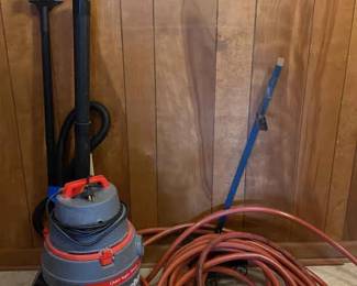 Industrial Cleaning Equipment Shop Vac With Attachments  Large Water Hose 