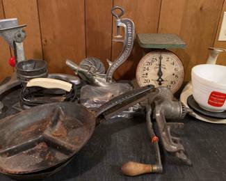 Assorted Vintage Kitchen Items Pyrex, Scale, Grinder  More 
