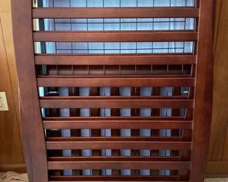 Unassembled Carters Wooden Baby Todler Crib Bassinet Mattress