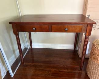 Great Table With Nice Legs