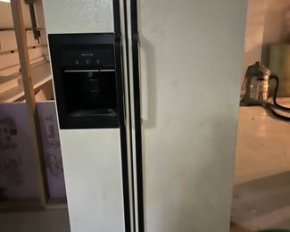 Side By Side Refrigerator