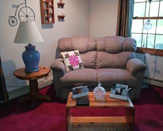 Lazyboy Loveseat Recliner! Amish Made Oak Round Side Table and Unique Wooden Coffee Table!